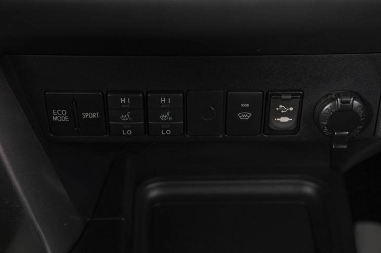 Toyota RAV4 23 из 31