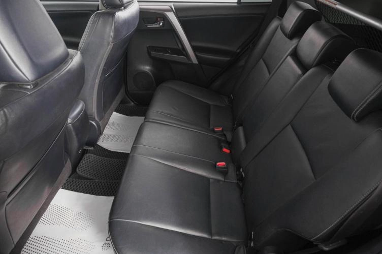Toyota RAV4 9 из 31