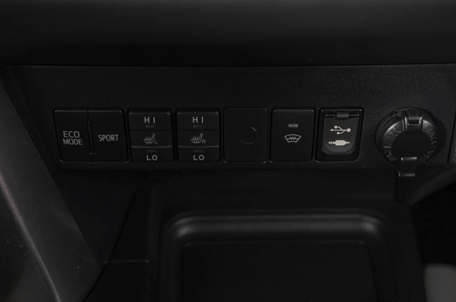 Toyota RAV4 23 из 31