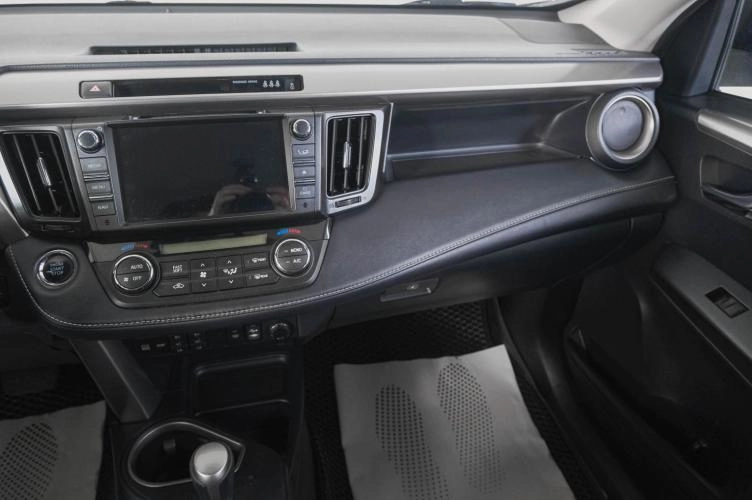 Toyota RAV4 14 из 31