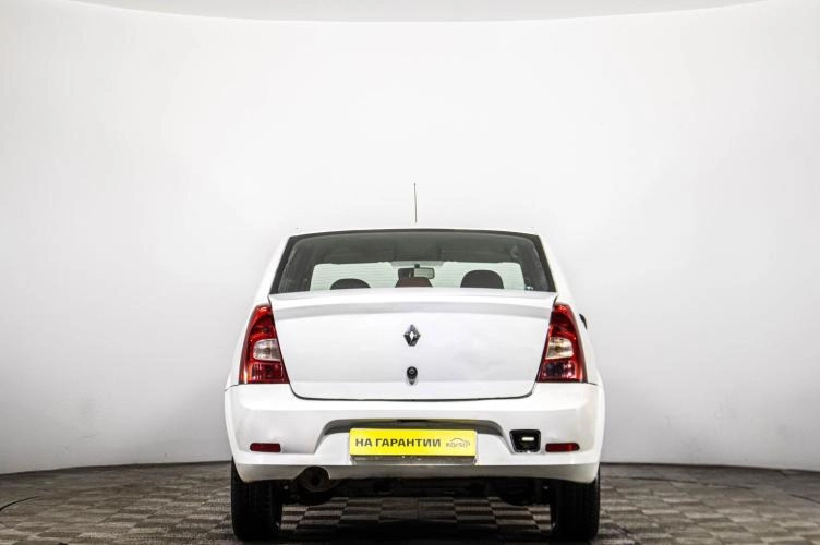 Renault Logan 5 из 6