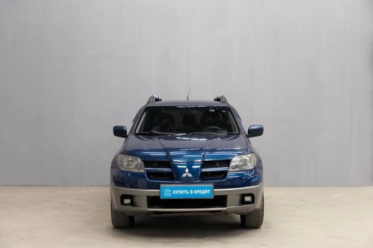 Mitsubishi Outlander 2 из 5