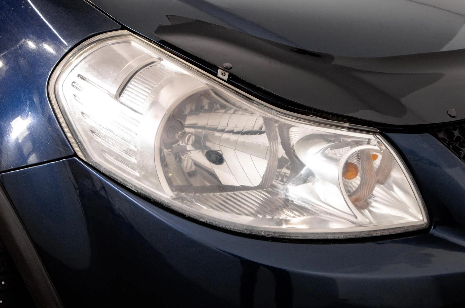 Suzuki SX4 8 из 27