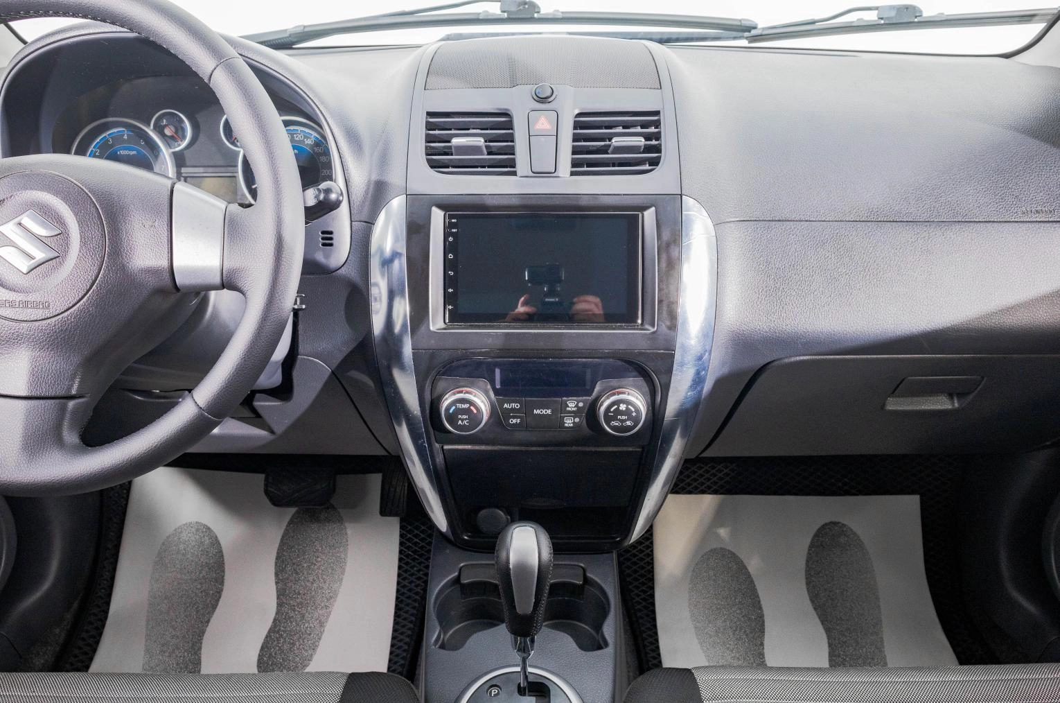 Suzuki SX4 17 из 27