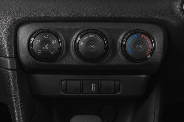 Toyota Yaris 20 из 25