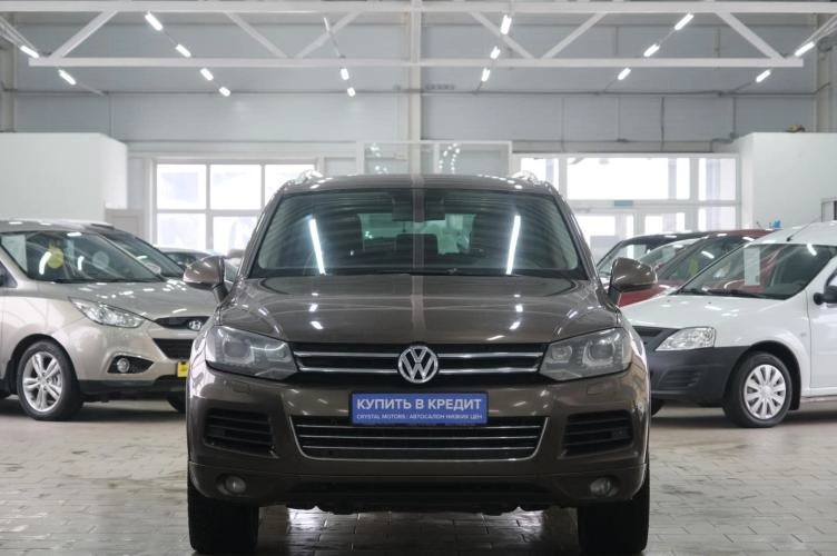 Volkswagen Touareg 2 из 5