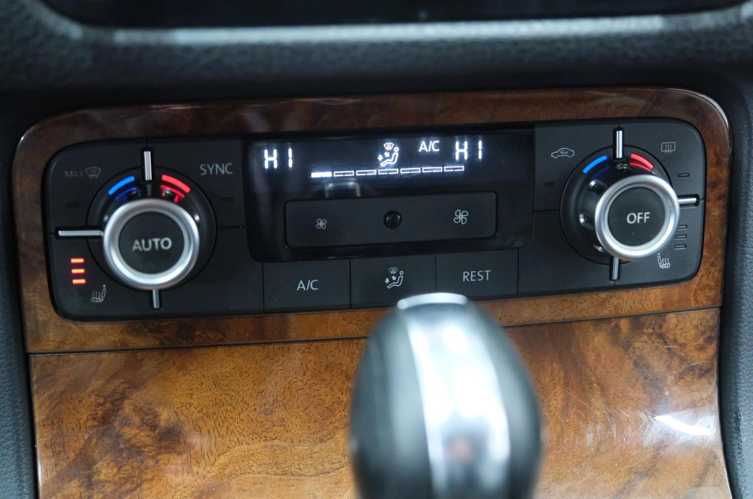 Volkswagen Touareg 17 из 26