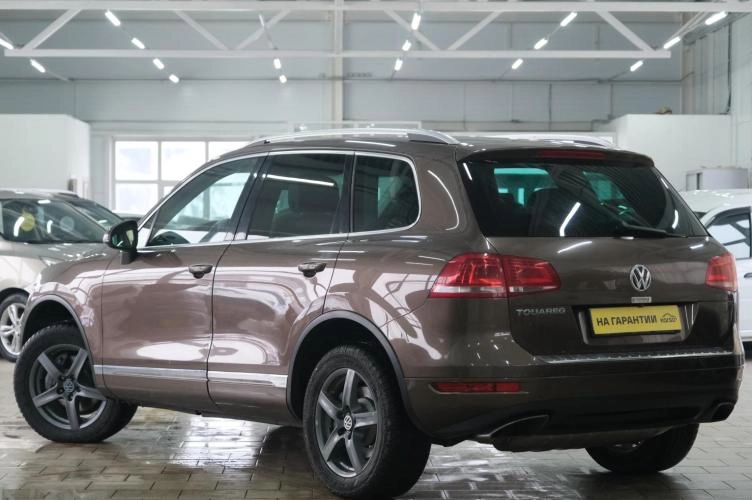 Volkswagen Touareg 4 из 5