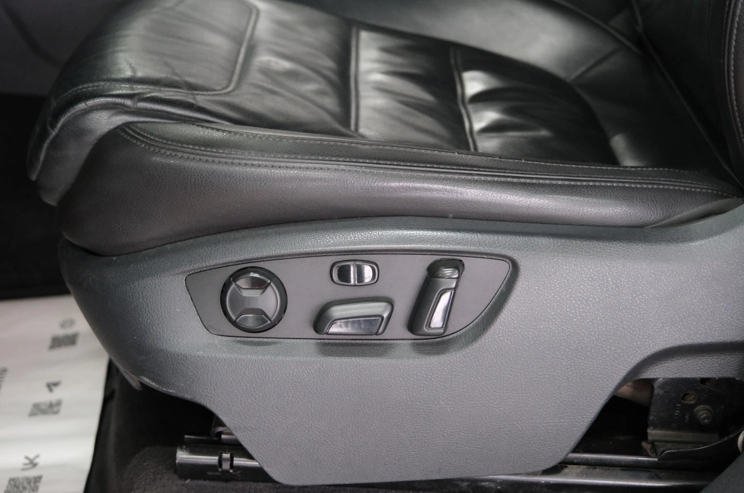 Volkswagen Touareg 11 из 26