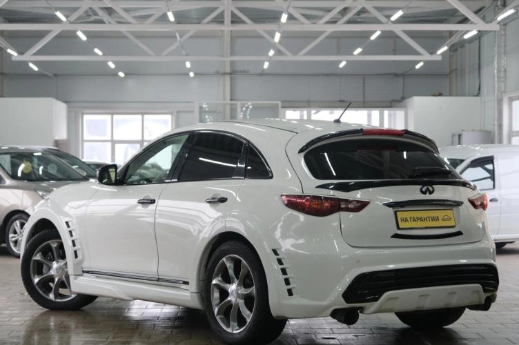 Infiniti FX37 4 из 5