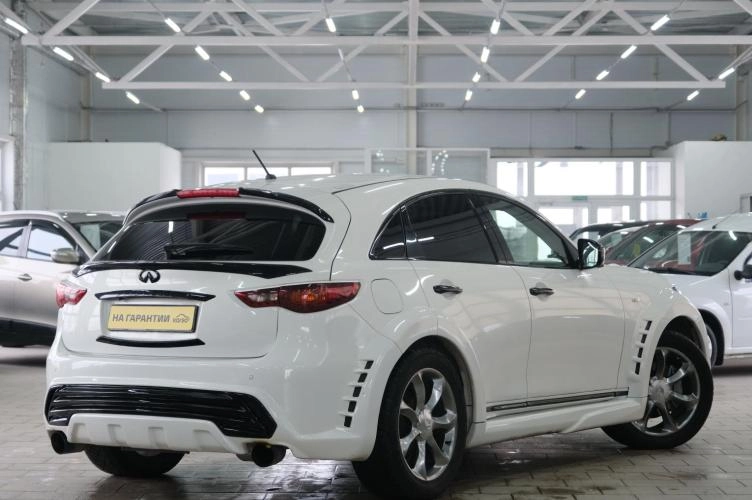Infiniti FX37 6 из 6