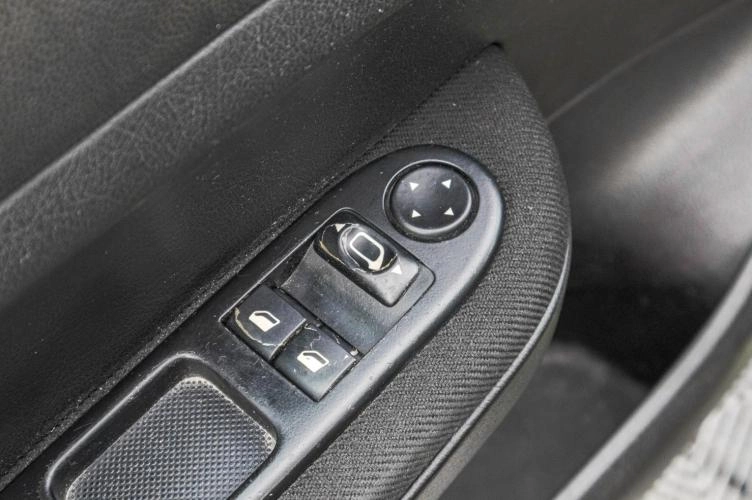 Peugeot 307 11 из 21