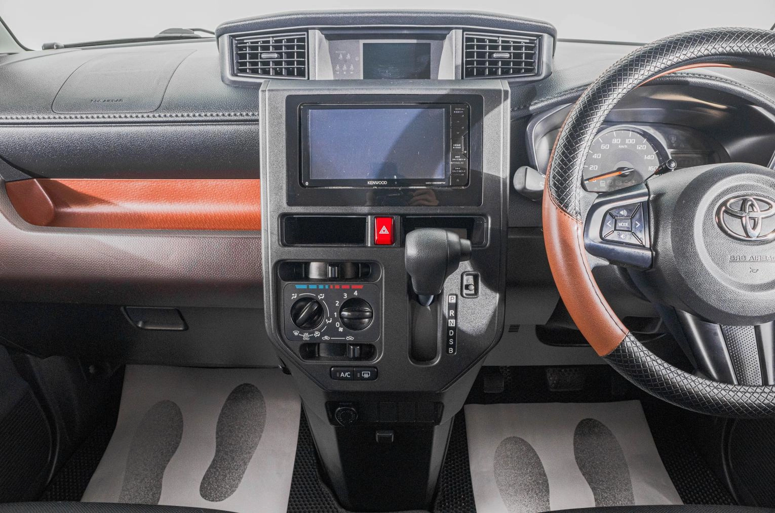 Toyota Tank 17 из 25