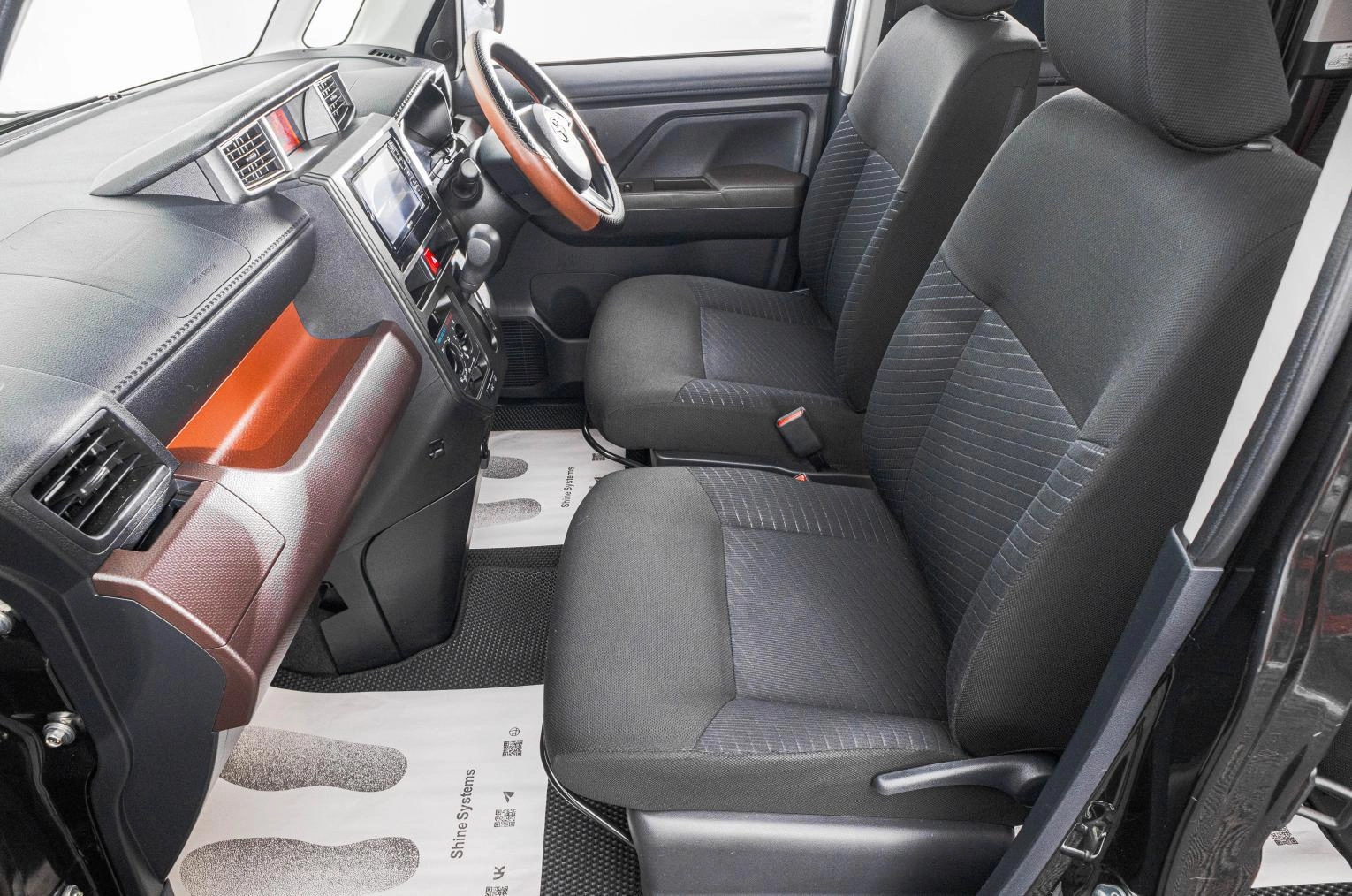 Toyota Tank 21 из 25