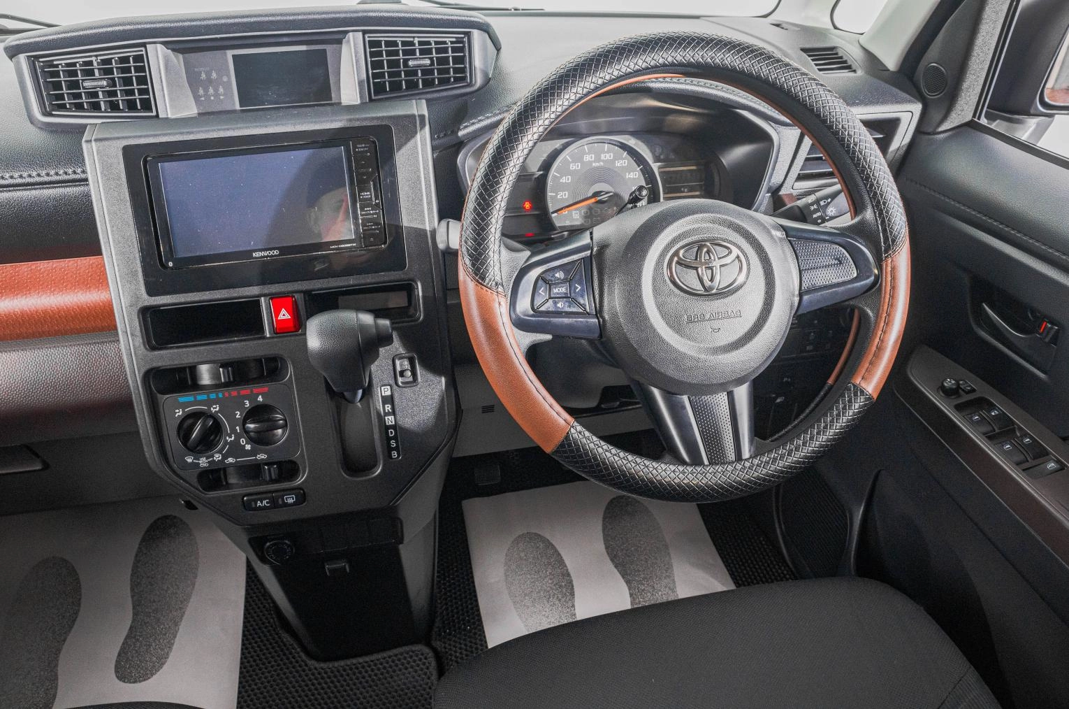 Toyota Tank 16 из 25