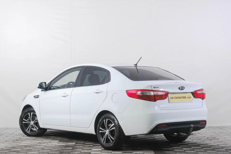 KIA Rio 4 из 5