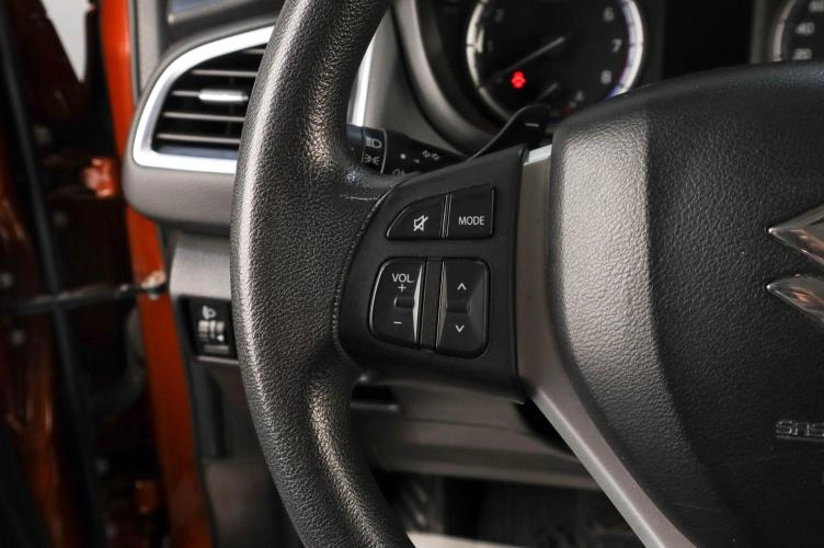 Suzuki SX4 12 из 20