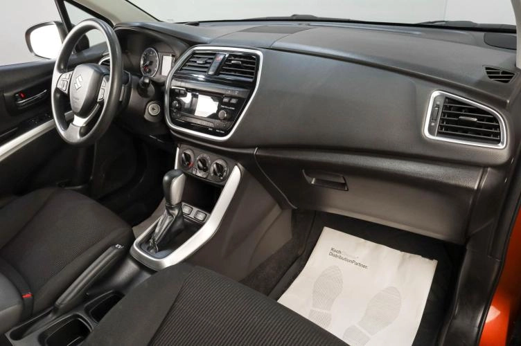 Suzuki SX4 10 из 20