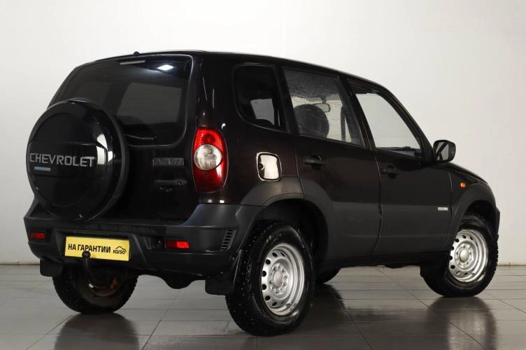 Chevrolet Niva 4 из 5