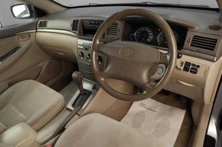 Toyota Corolla Fielder 10 из 15