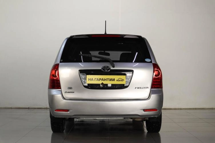 Toyota Corolla Fielder 5 из 5