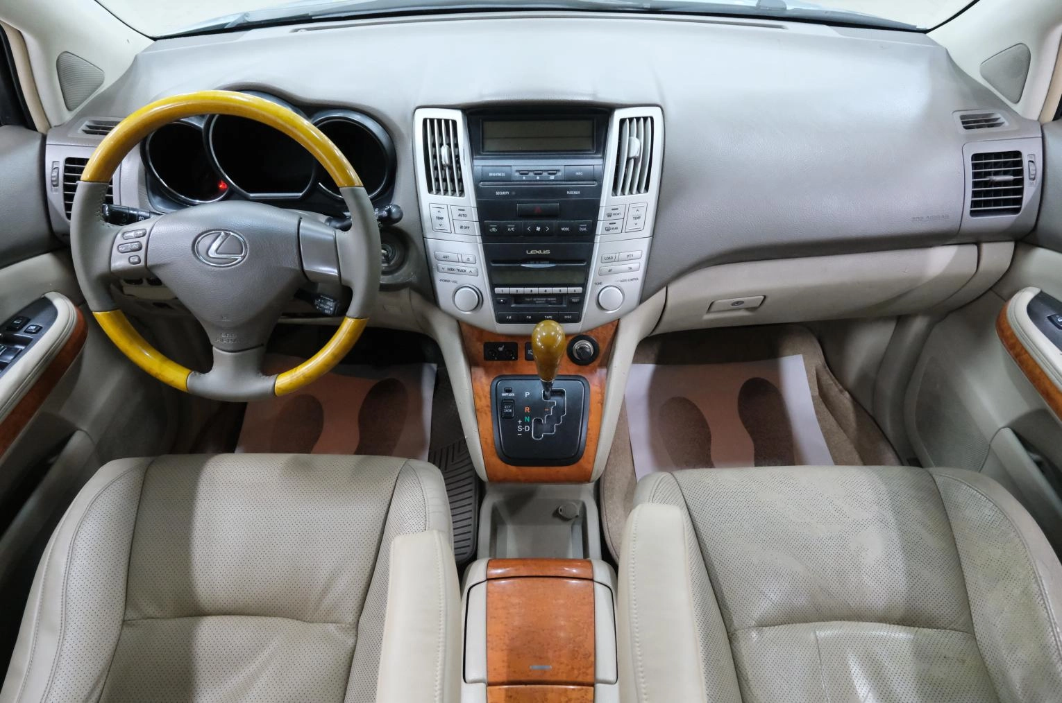 Lexus RX 15 из 24