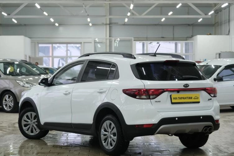 KIA Rio X-Line 4 из 5