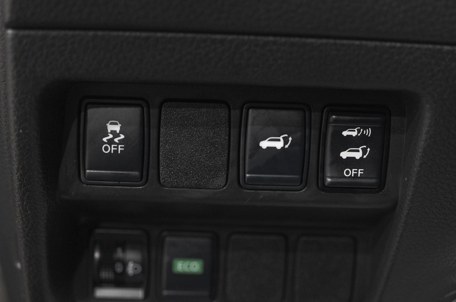 Nissan X-Trail 17 из 30