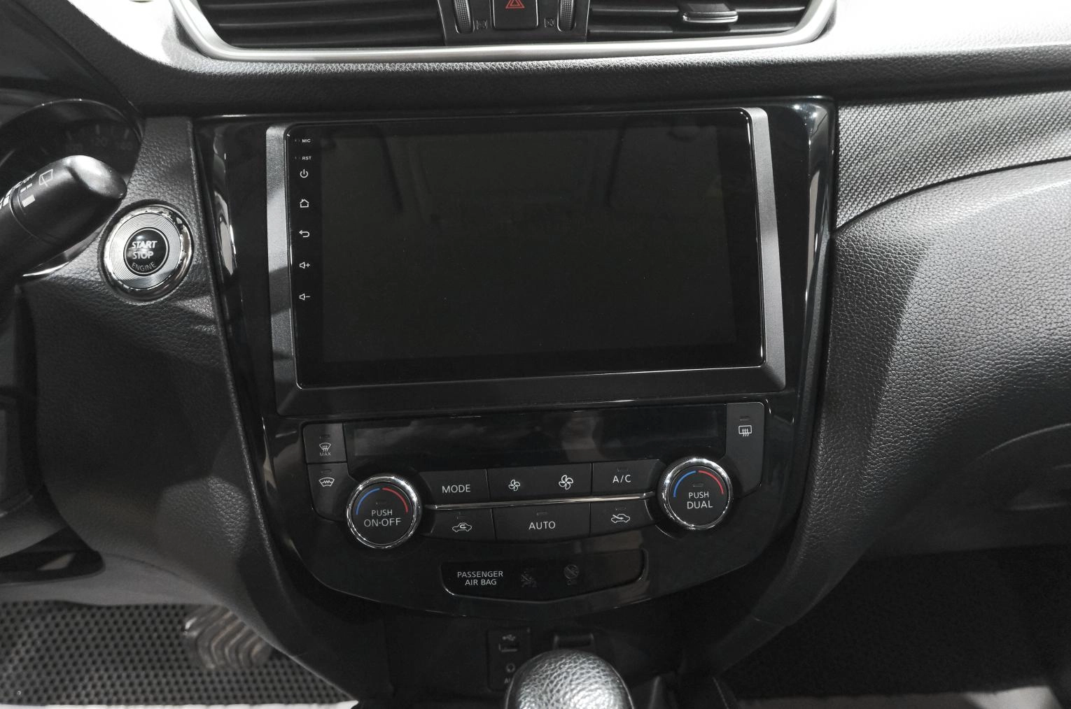 Nissan X-Trail 25 из 30