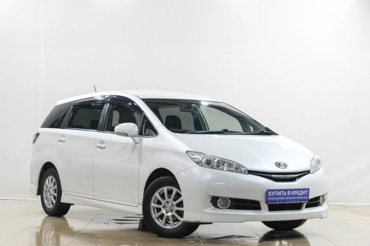Toyota Wish 1 из 5