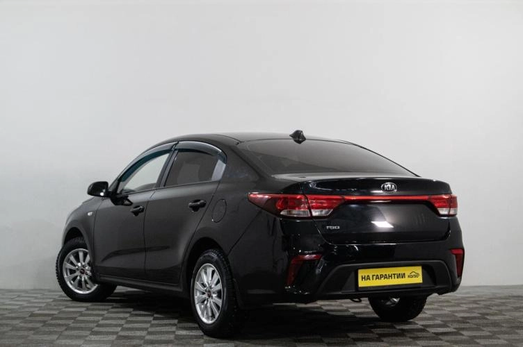 KIA Rio 4 из 5