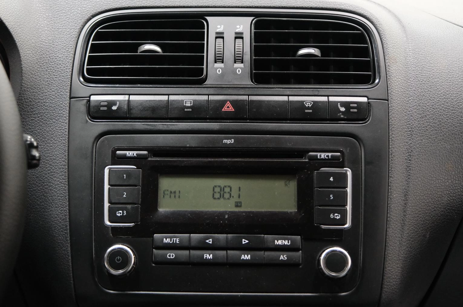 Volkswagen Polo 15 из 23