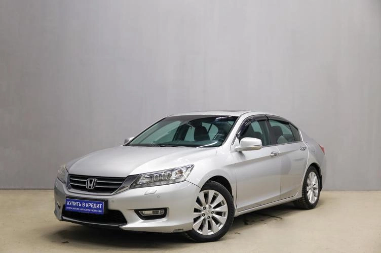 Honda Accord 3 из 6