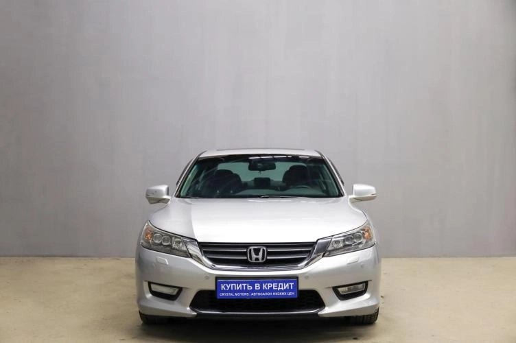 Honda Accord 2 из 6