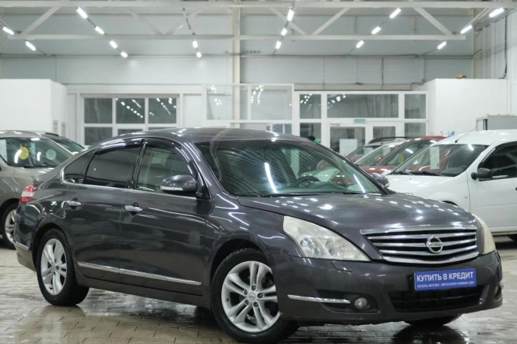 Nissan Teana 1 из 5