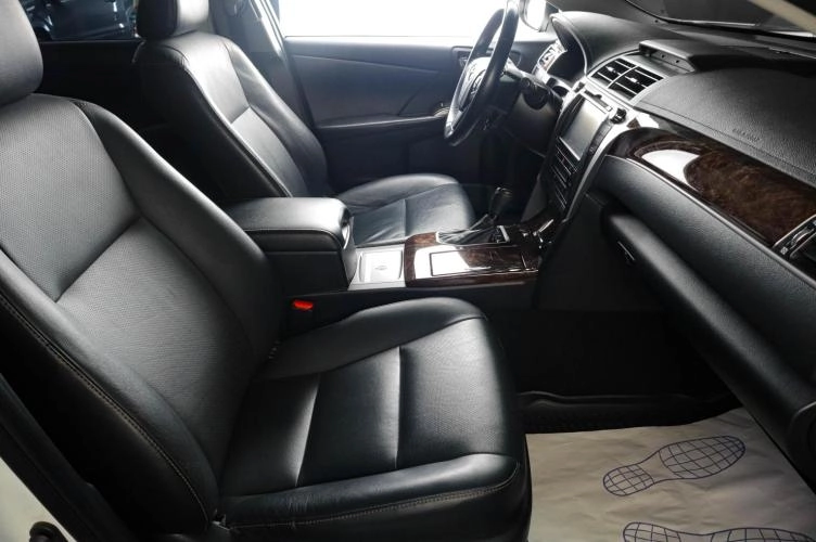 Toyota Camry 10 из 22