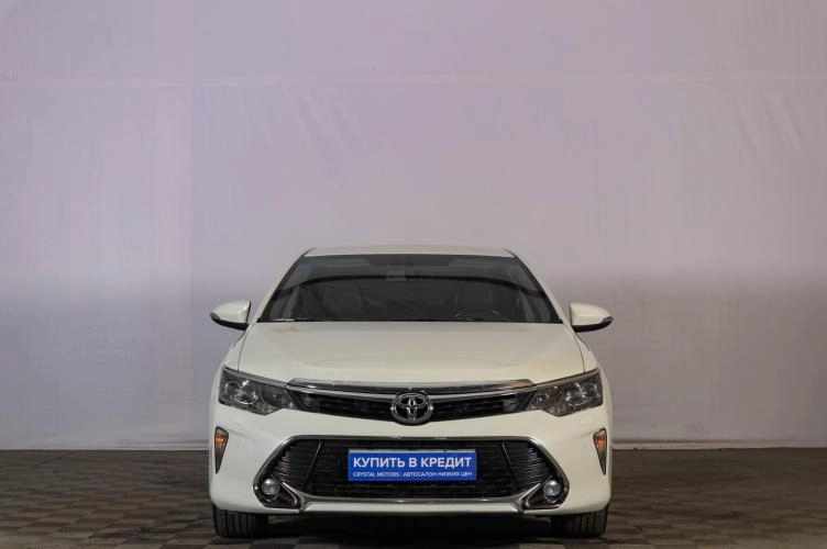 Toyota Camry 2 из 5