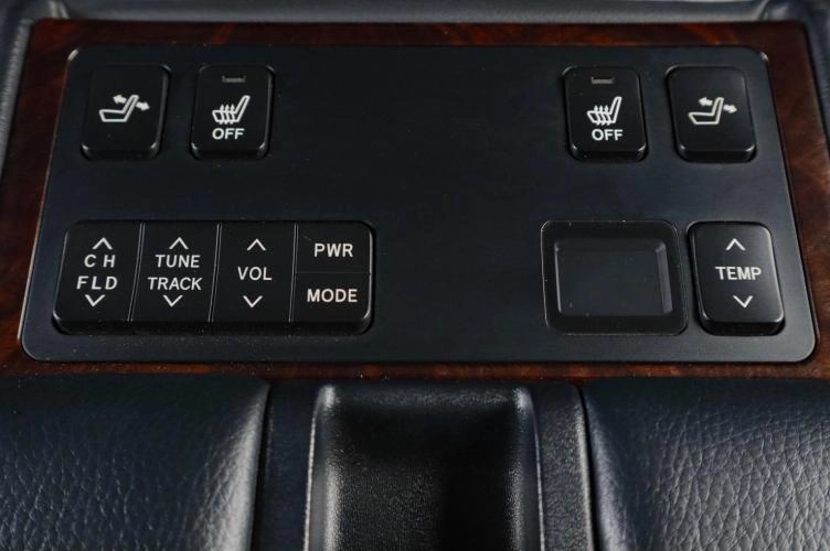 Toyota Camry 21 из 22
