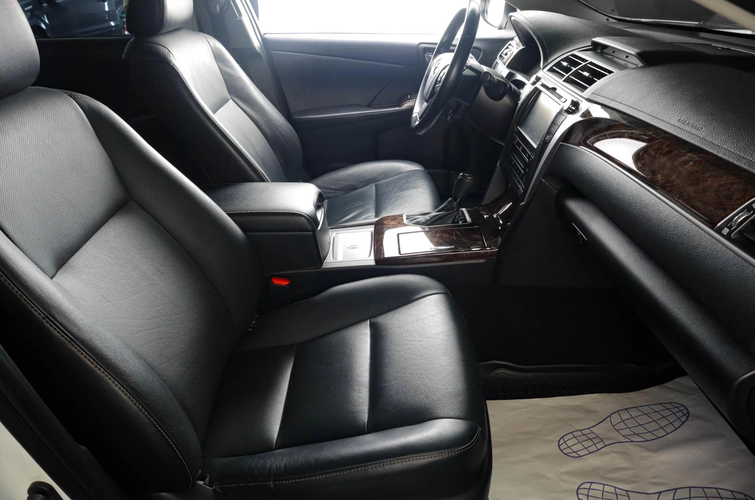 Toyota Camry 10 из 22