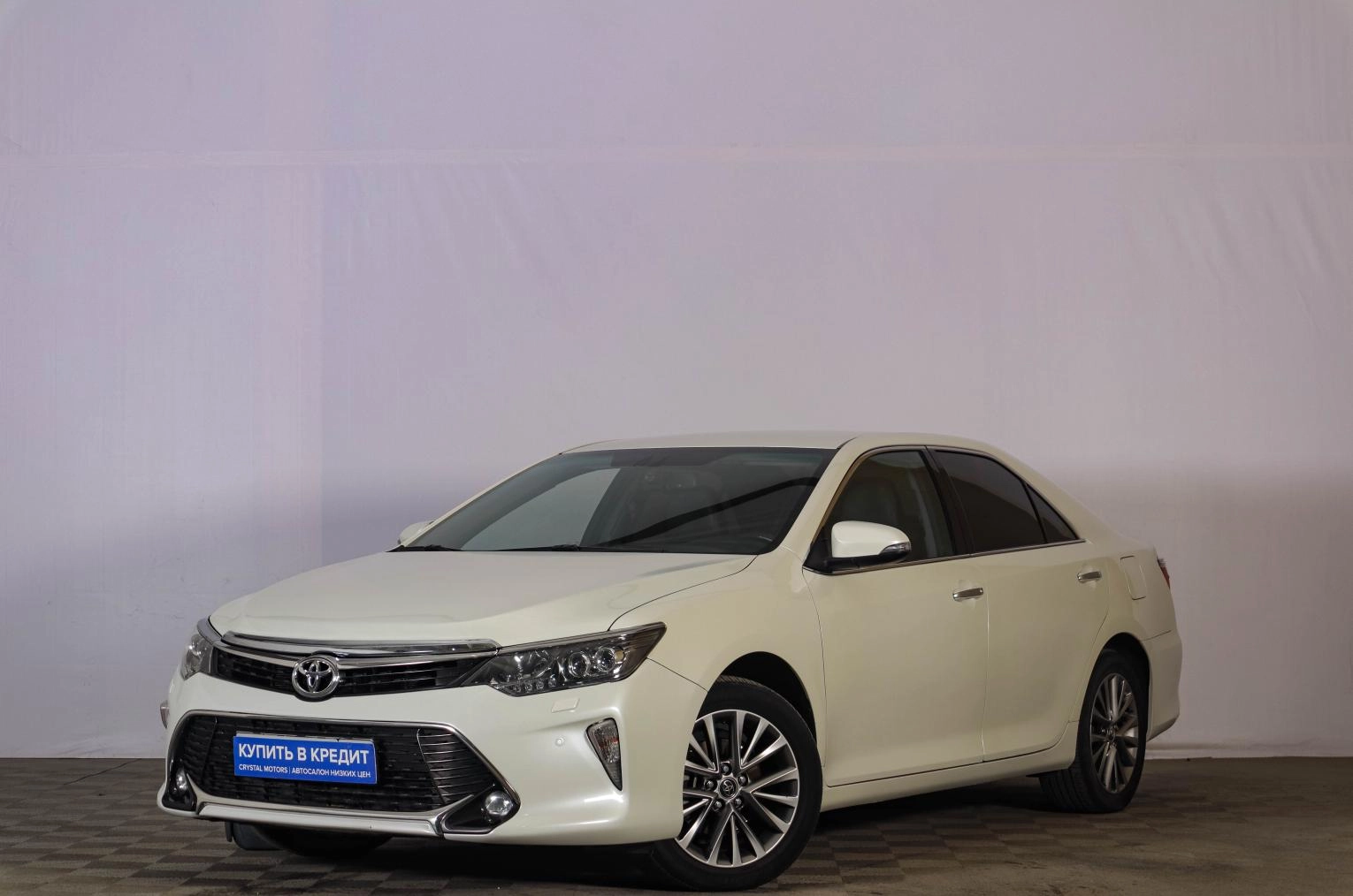 Toyota Camry 3 из 22