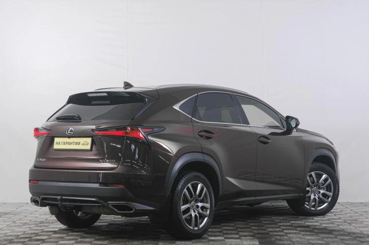 Lexus NX 6 из 6