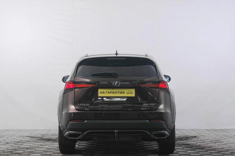 Lexus NX 5 из 6