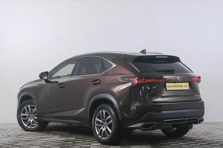 Lexus NX 4 из 6