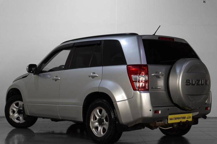 Suzuki Grand Vitara 4 из 6