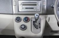 Toyota Passo Sette 16 из 19