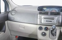 Toyota Passo Sette 12 из 19