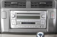 Toyota Passo Sette 17 из 19