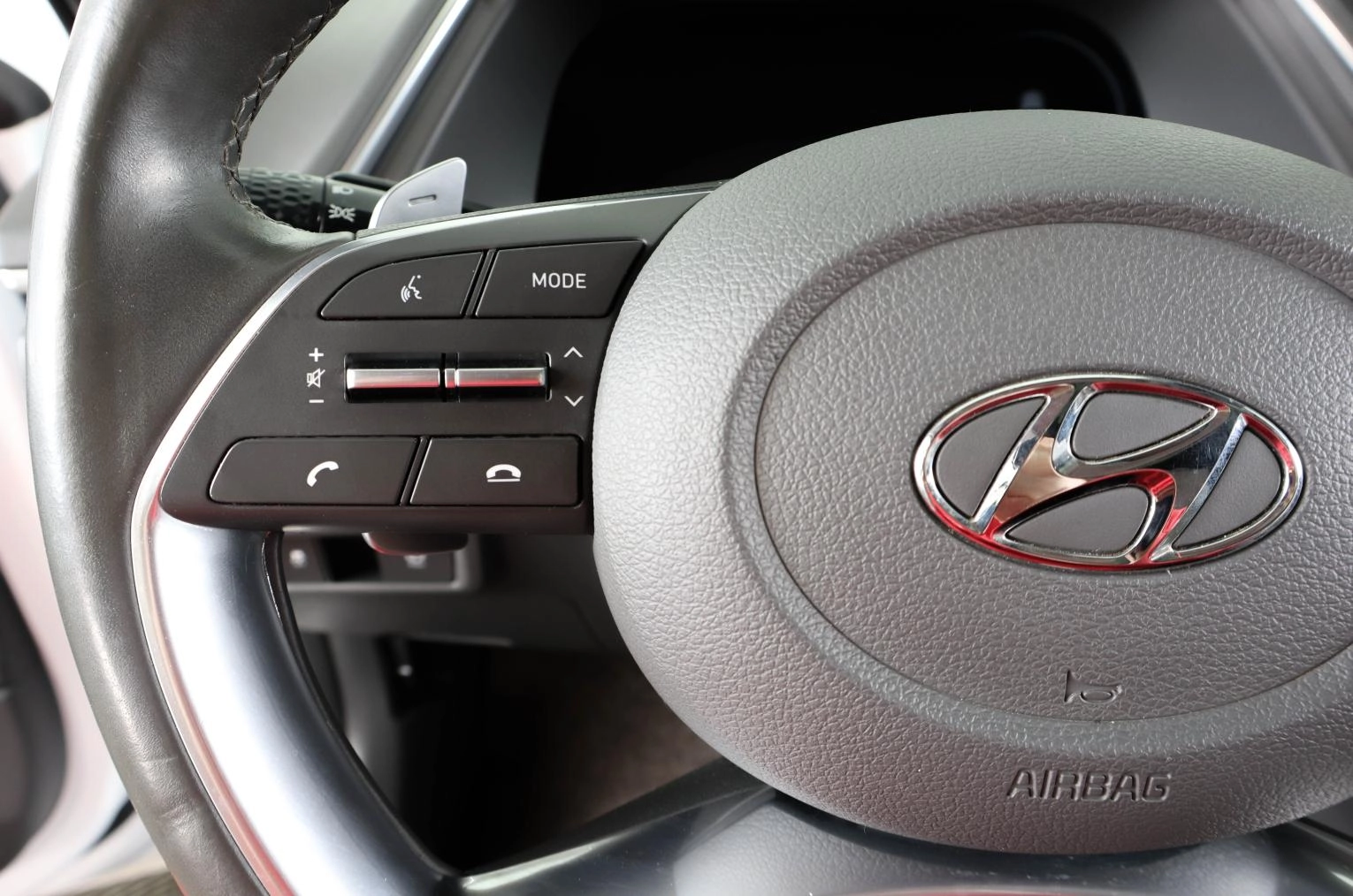 Hyundai Sonata 19 из 30