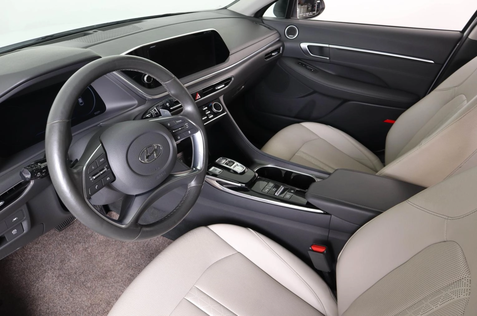 Hyundai Sonata 11 из 30