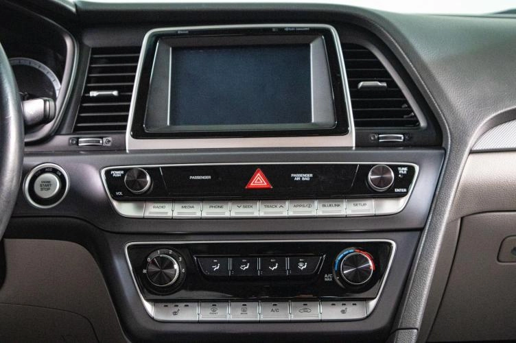 Hyundai Sonata 16 из 20